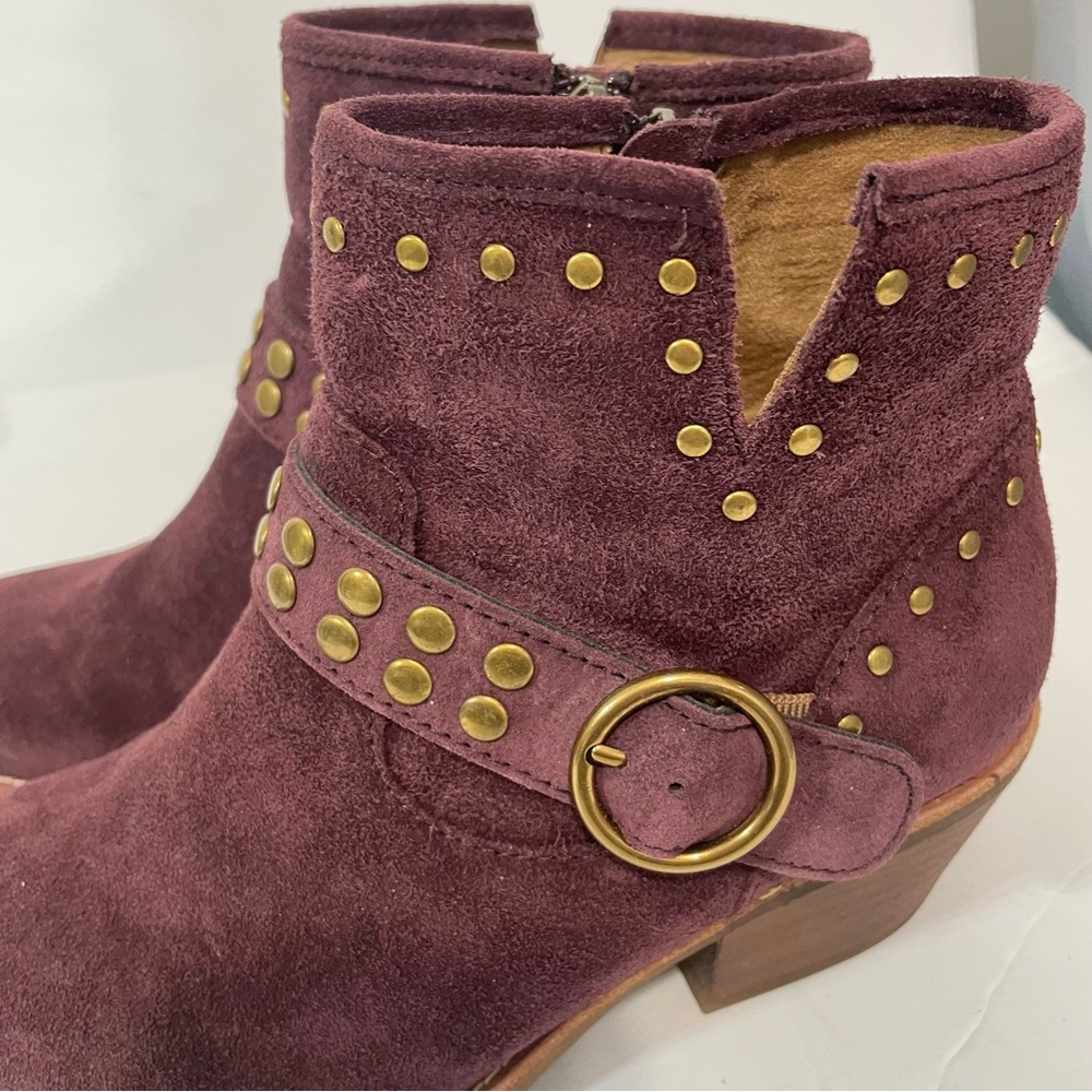 Sofft Allene II Rustic Red Suede Gold Studs Fall Western Ankle Booties Size 7.5 - Picture 5 of 11
